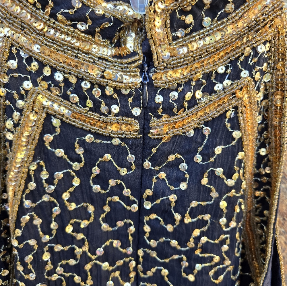 Mark & John by Gopal Vintage Beaded Top - Picture 5 of 7
